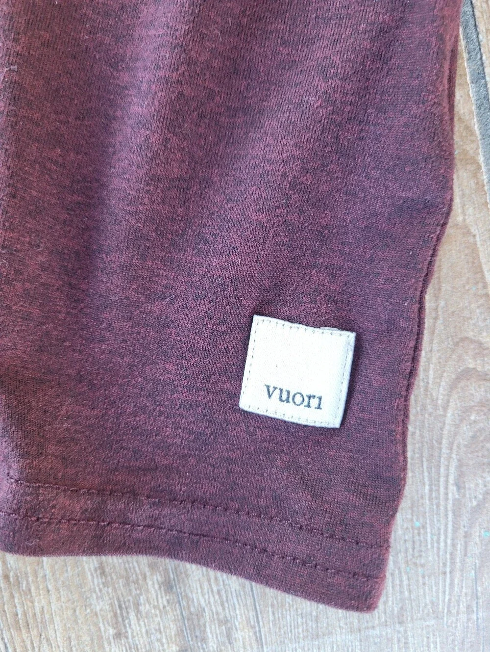 Vuori Energy Tank Top Raisin Size Small - Picture 4 of 5